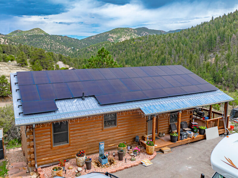 Golden Mountain Cabin with Home Solar